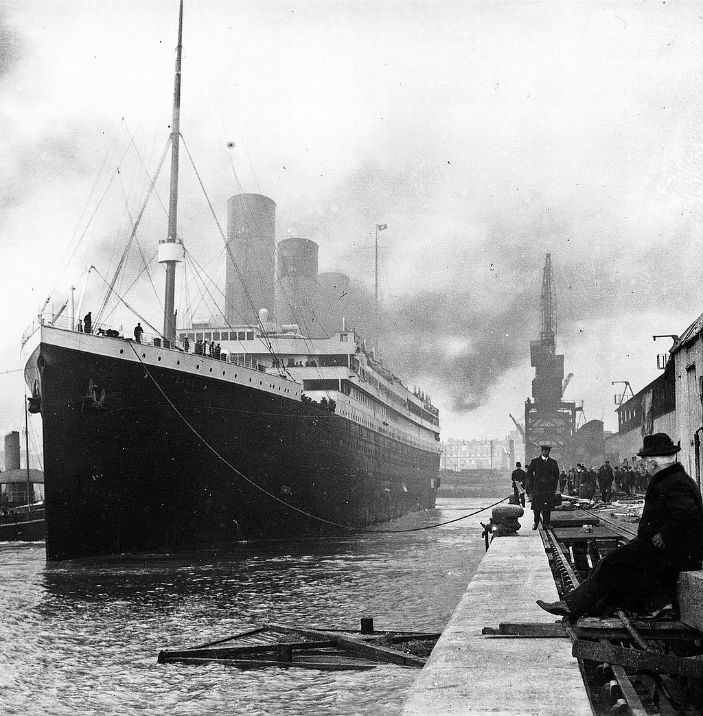 1024px-Titanic